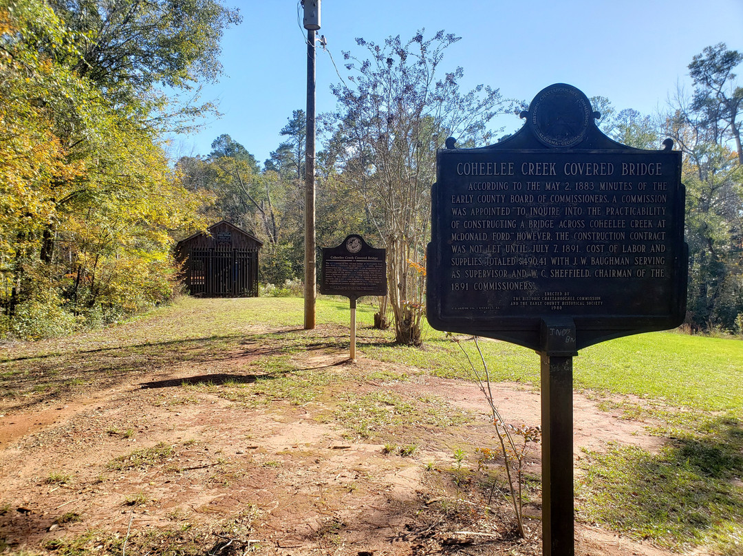 Coheelee Creek Covererd Bridge-Blakely必去景点