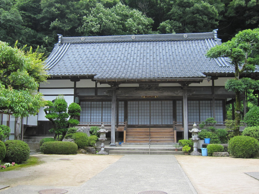 Rensho-ji Temple-丰冈市必去景点