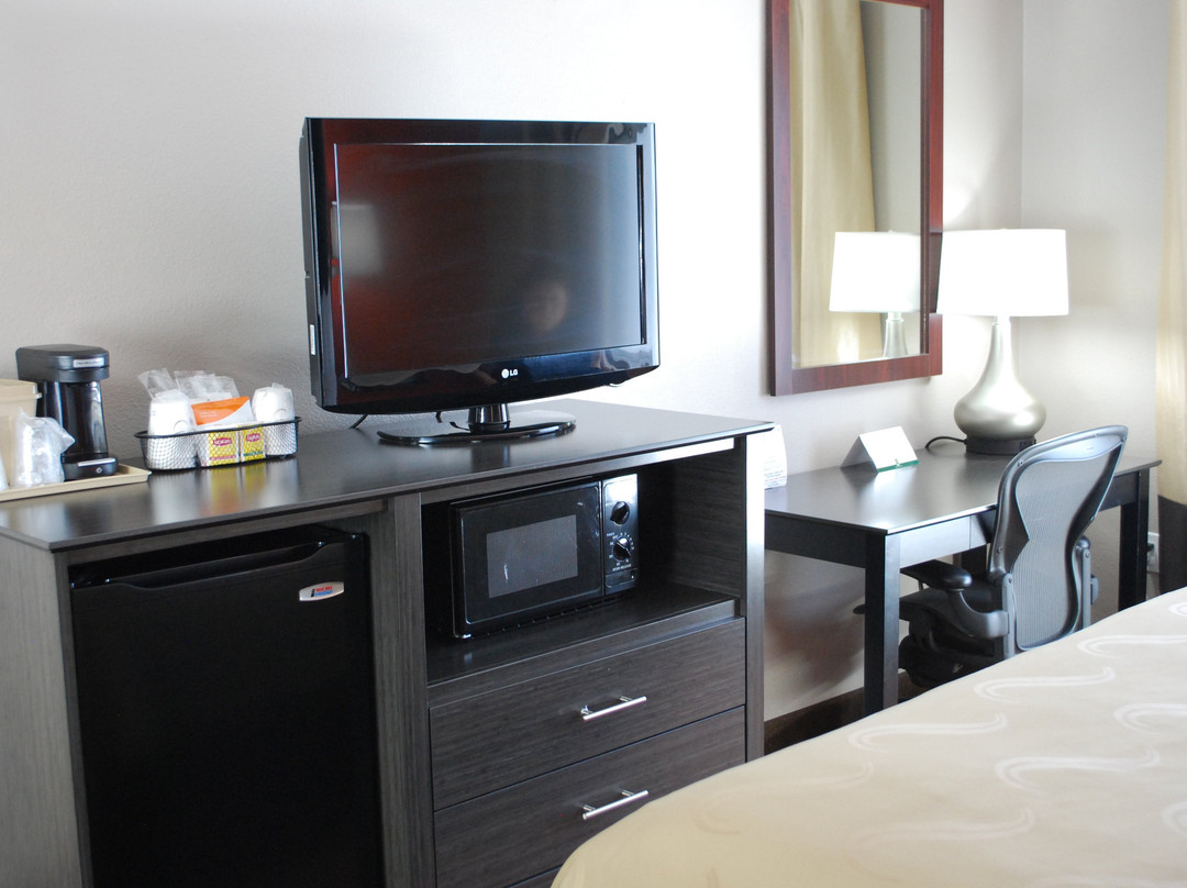 弗雷斯诺康福特茵酒店主图