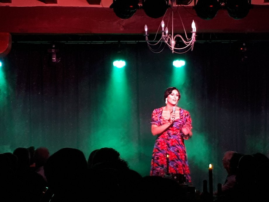 Cabaret des Belles Poules景点图片