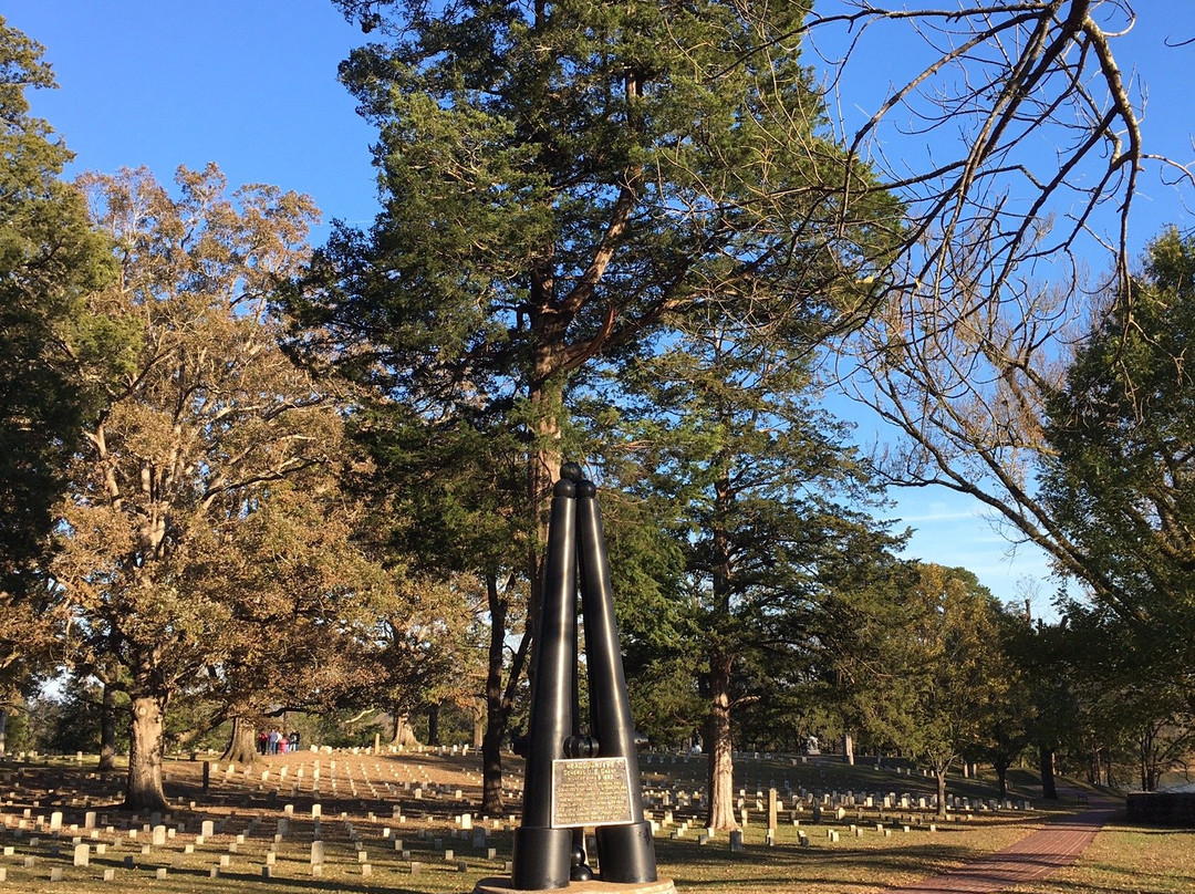 Shiloh National Cemetery景点图片