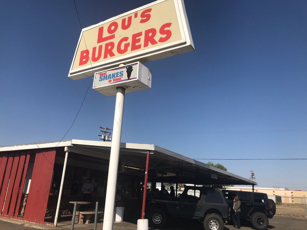 Lou's Burger