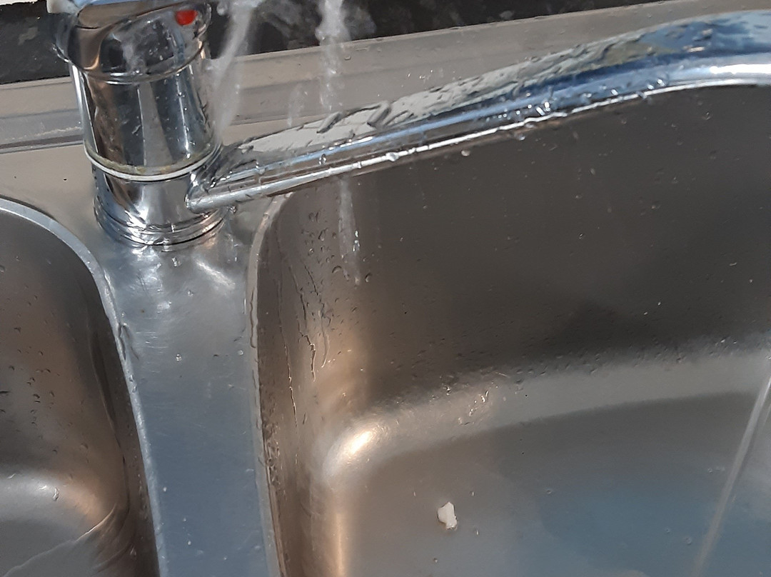 鸸鹋海滩度假酒店主图