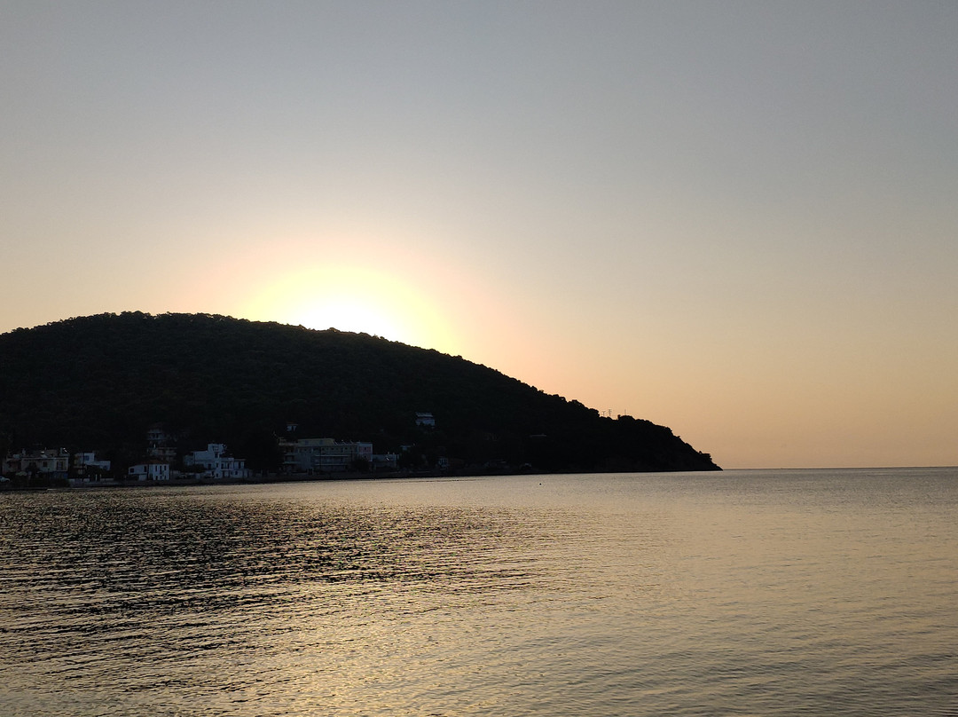 新埃格洛伊酒店主图