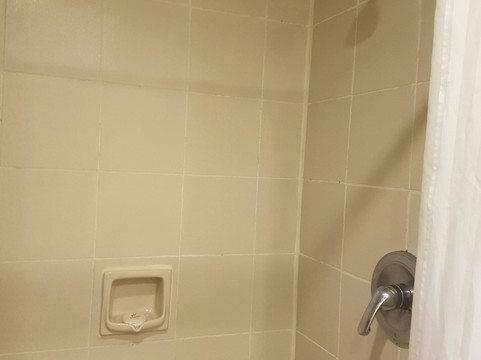 水畔岛屿酒店主图