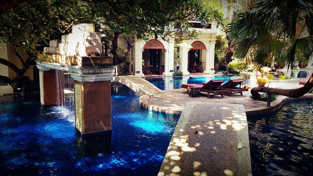 坤巴雅水疗及度假村主图