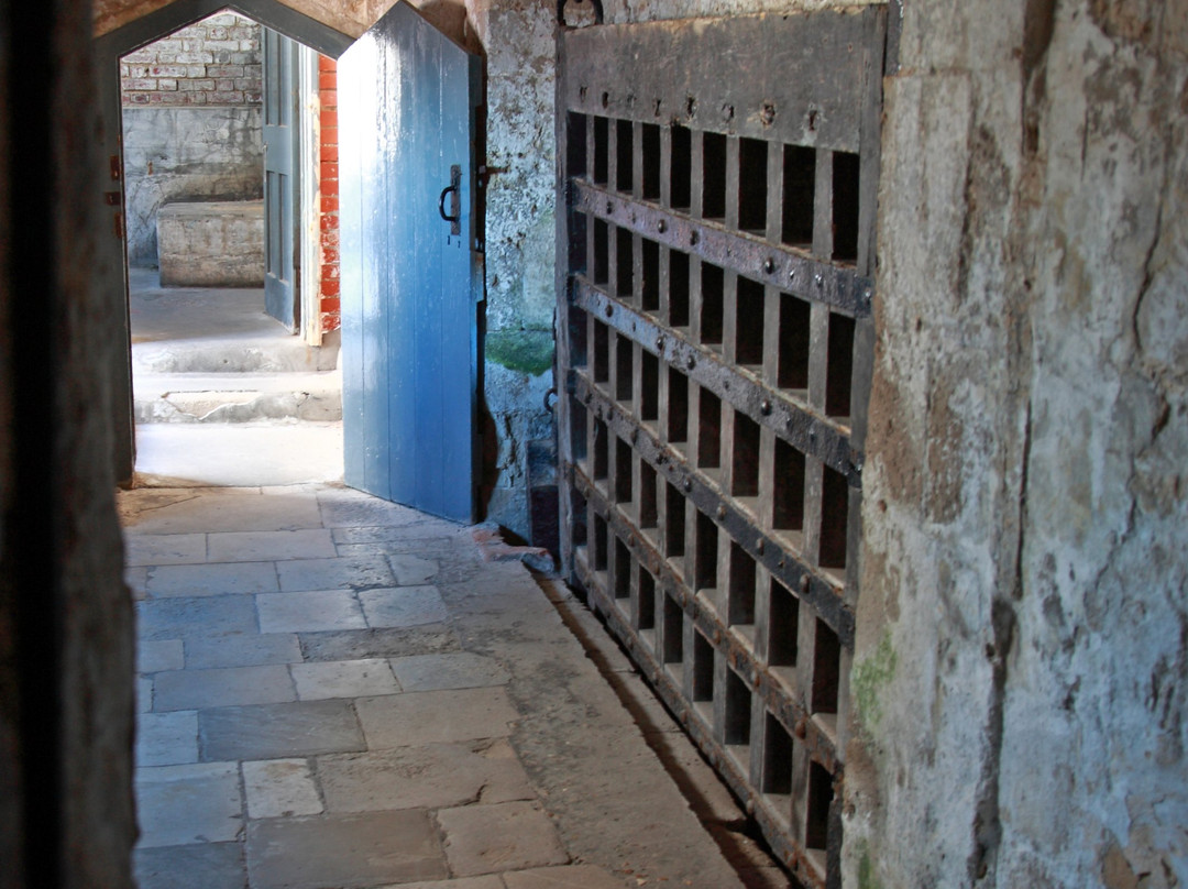 Hurst Castle景点图片