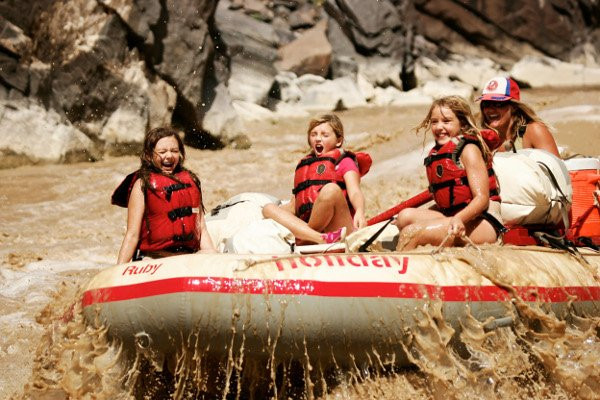 Holiday River Expeditions-盐湖城必去景点