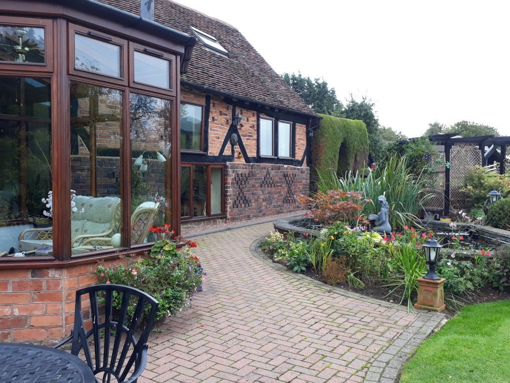 Tudor Barn Farmhouse Bed & Breakfast主图