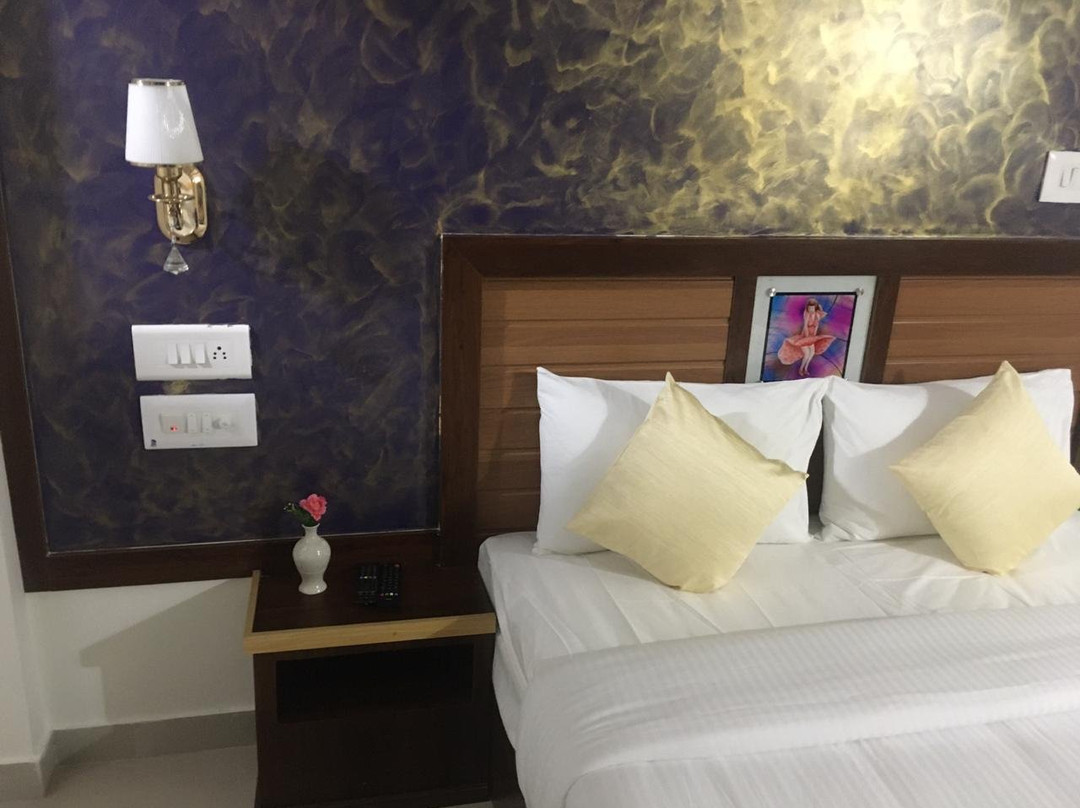 Base9 Airport Hotel主图
