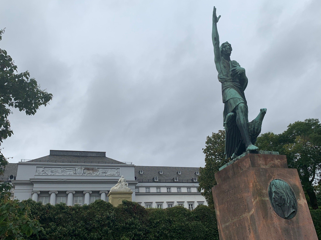 Kurfürstliches Schloss-科布伦茨必去景点