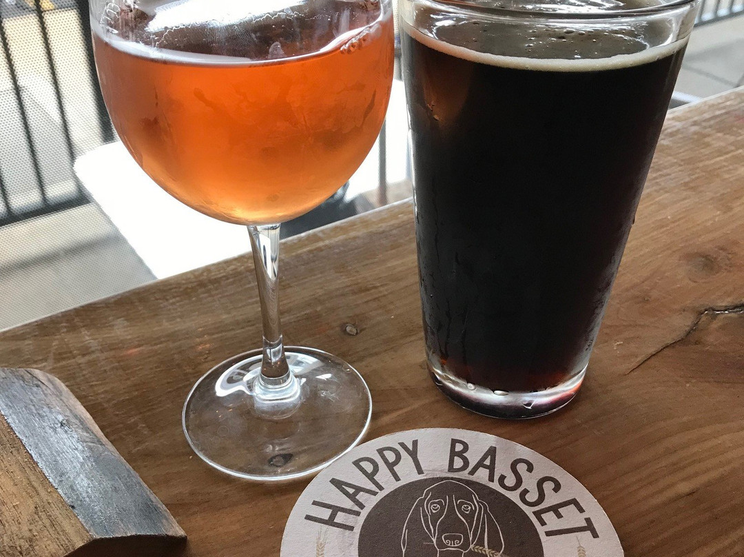 Happy Basset Brewing Company-托皮卡必去景点