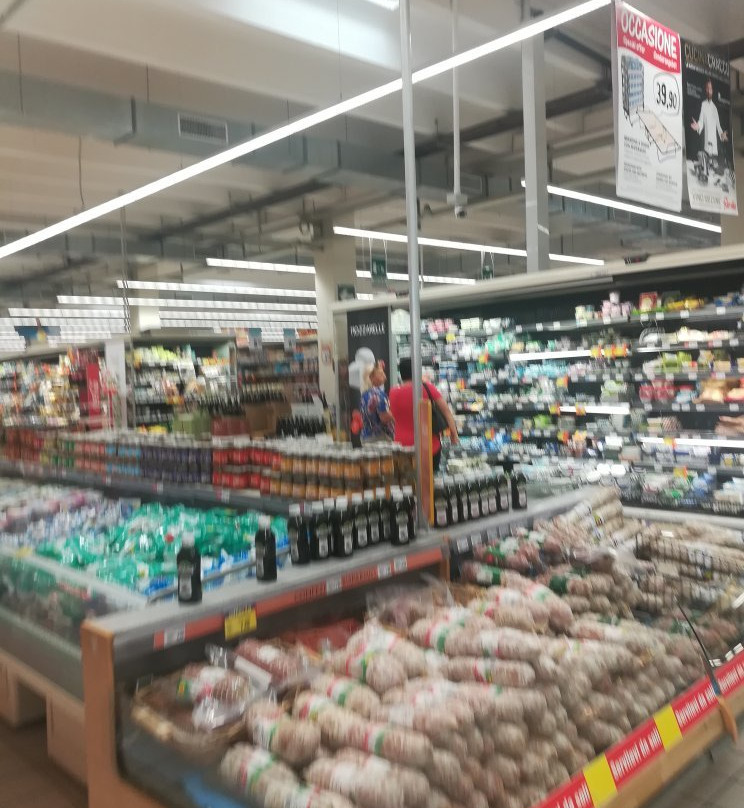 Laguna Shopping-耶索洛必去景点