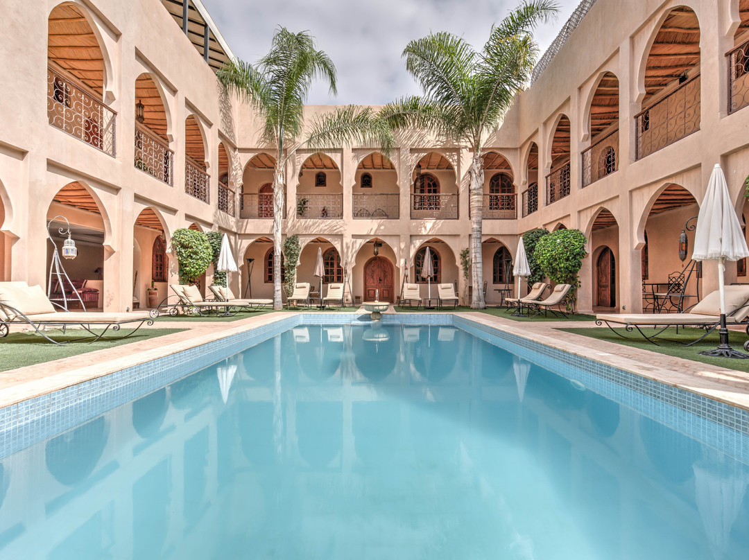 提兹尼特酒店住宿-Riad Janoub