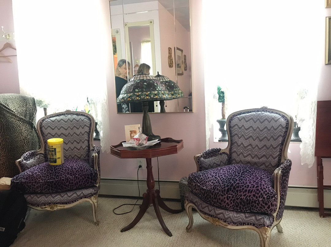 Beds On Clouds - Catskill Lodging主图