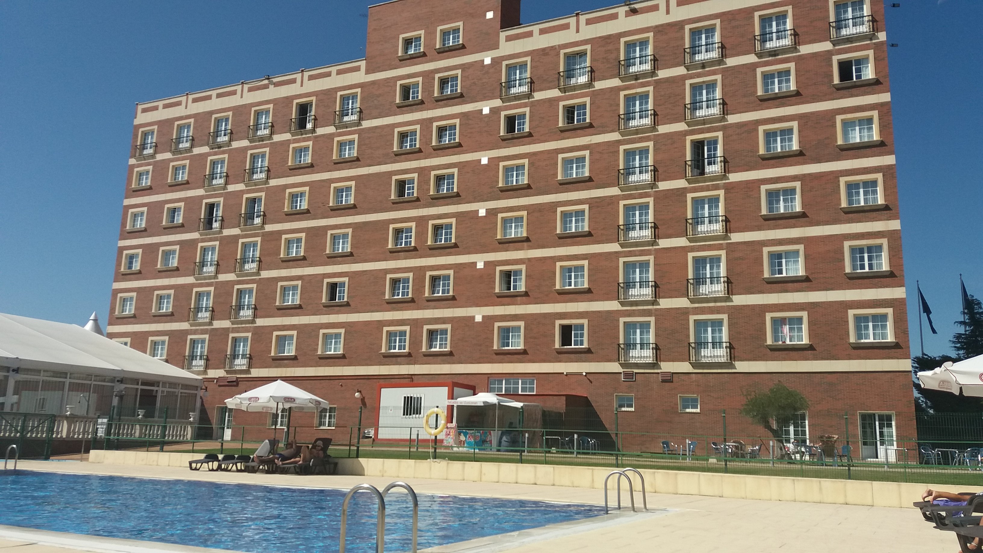Hotel Santiago de Leon-泳池