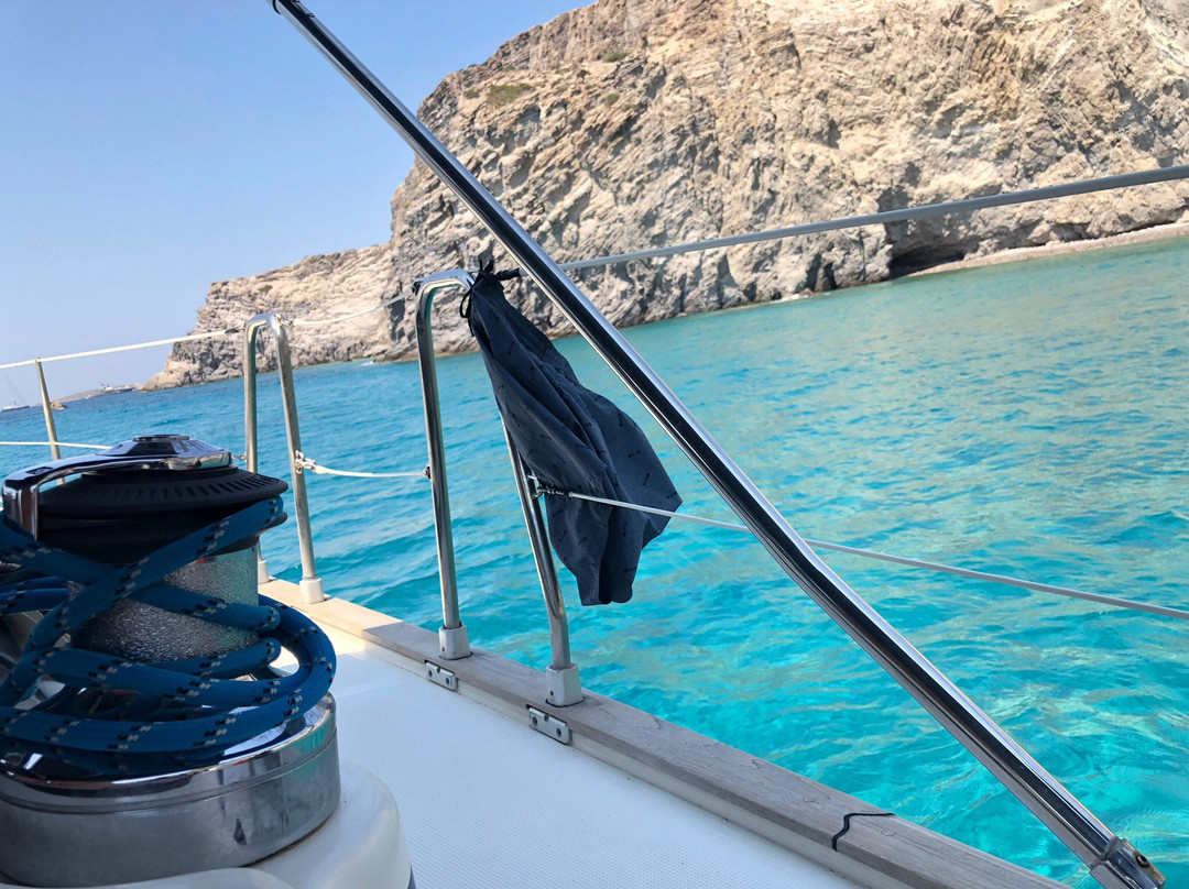 Grecia in Vela-帕罗斯岛必去景点