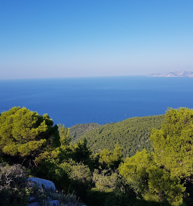 Sendoukia Pirate Graves-斯科派洛斯必去景点