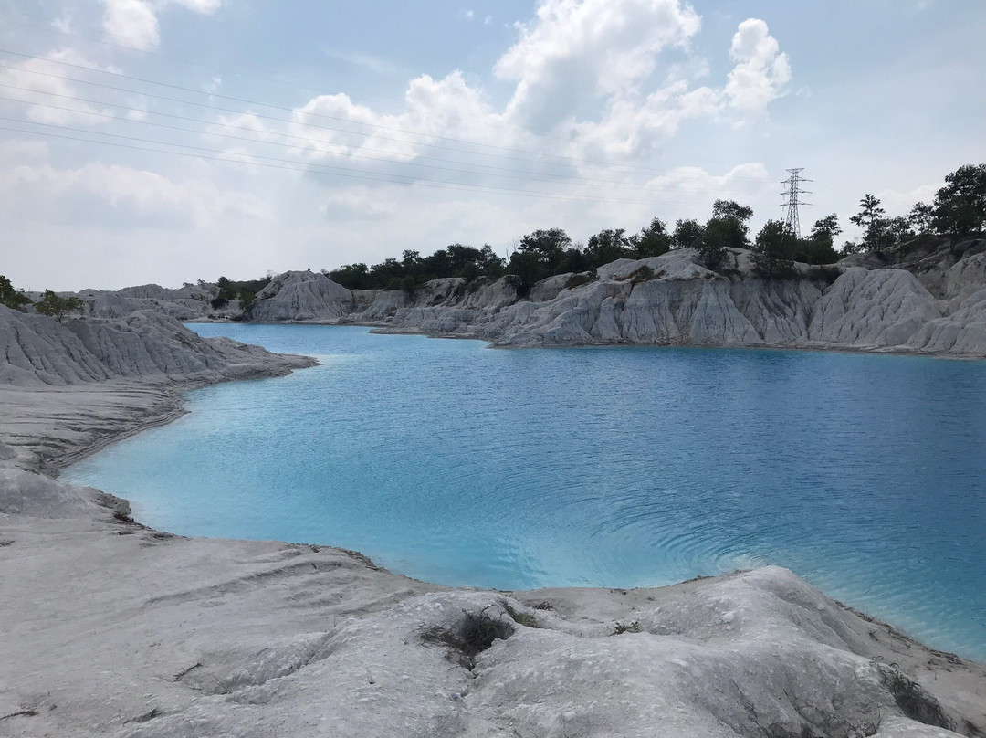Kaolin Lake景点图片