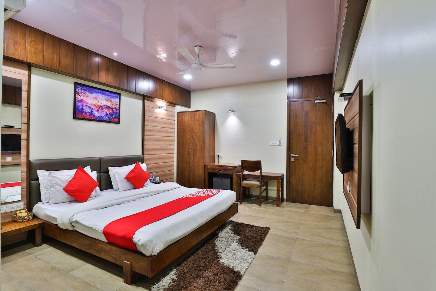 OYO 25065 Hotel Shree Daan-官方