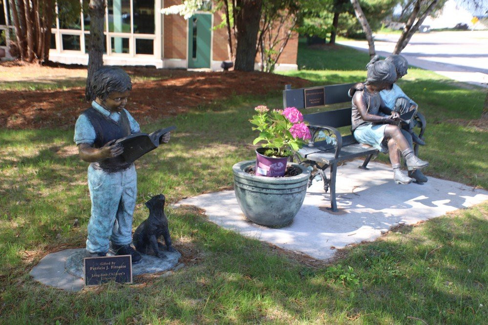 Escanaba Public Library-Escanaba必去景点