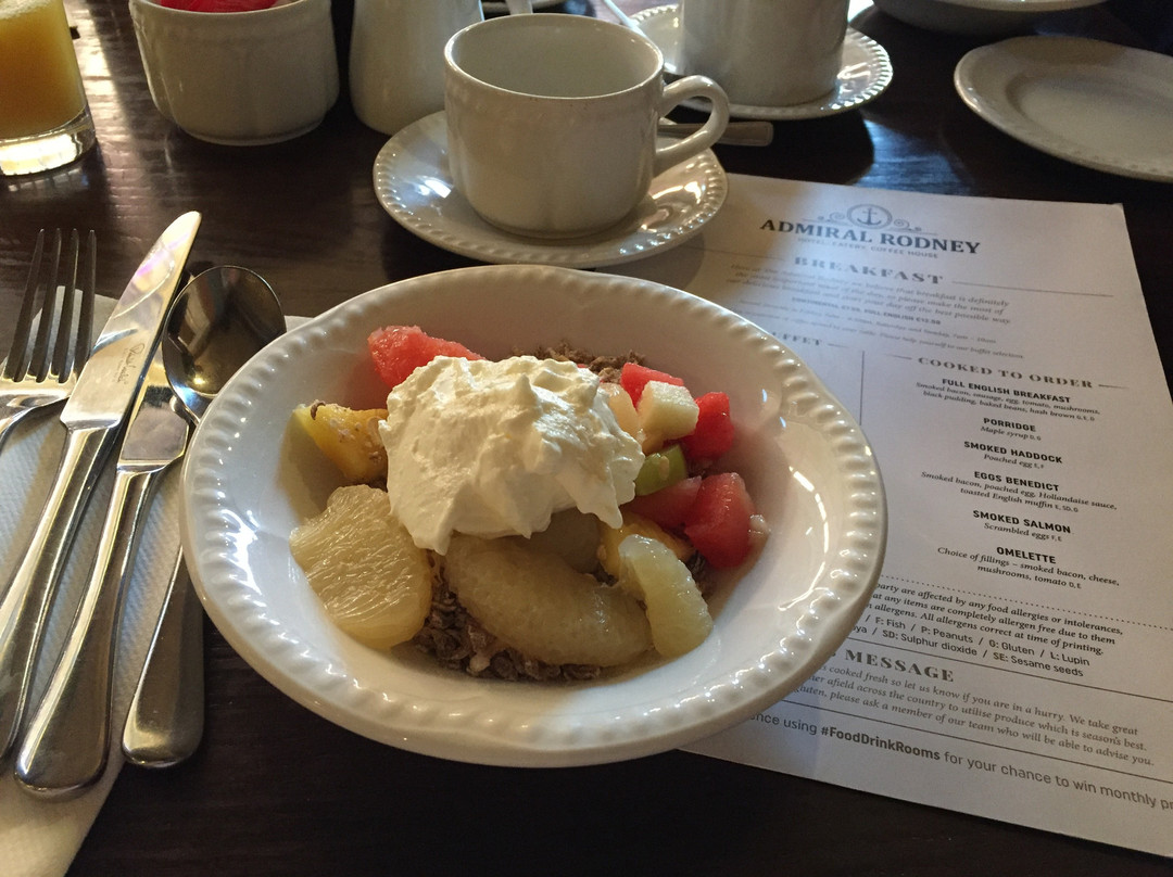 The Admiral Rodney Hotel, Eatery & Coffee House主图