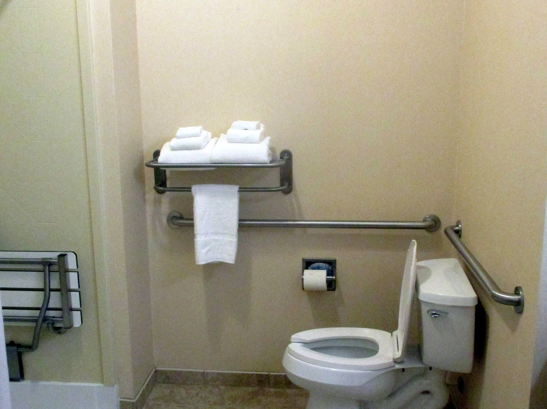 Hampton Inn & Suites Dayton-Airport主图