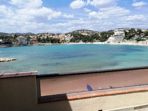 高尔夫酒店主图