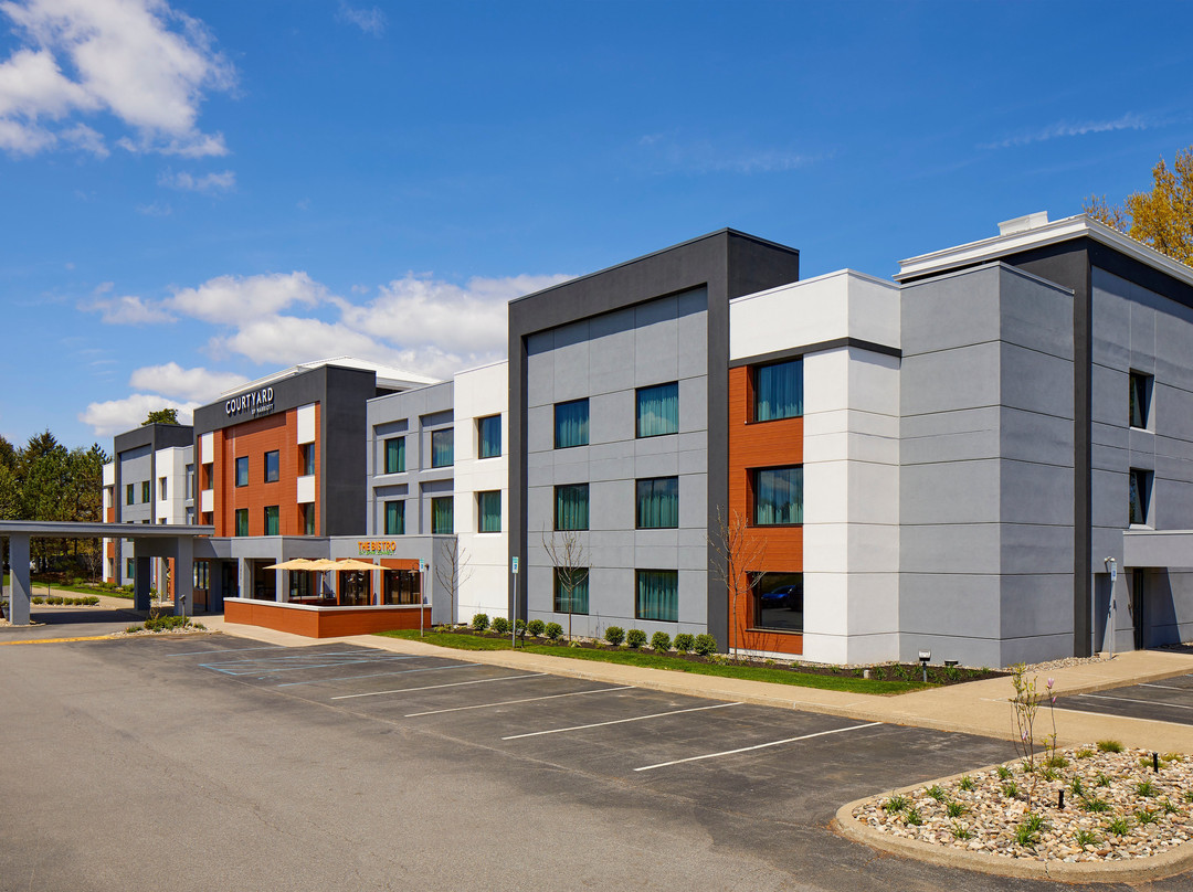 奥尔巴尼高速公路万怡酒店主图