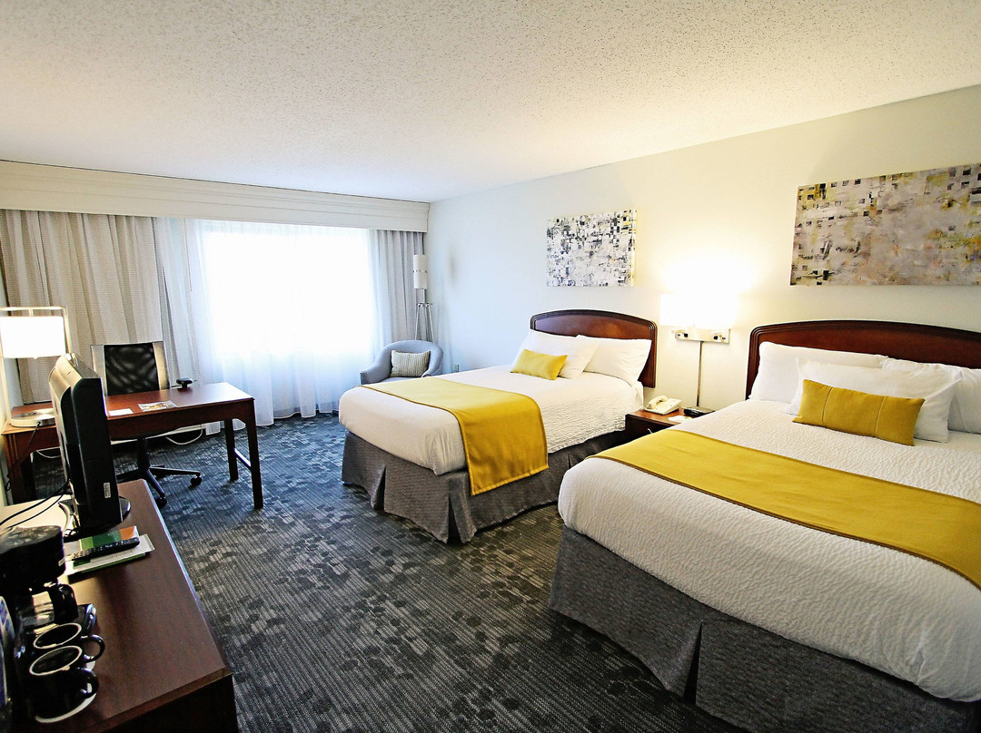Courtyard by Marriott Cincinnati Airport主图