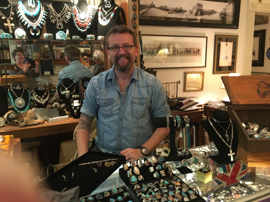 Cheshire Cat Antiques-Alpine必去景点