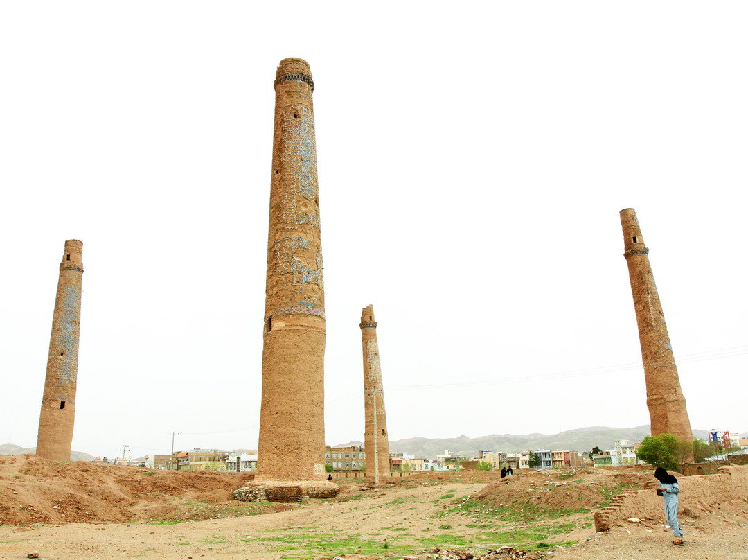 Musalla Minarets of Herat景点图片