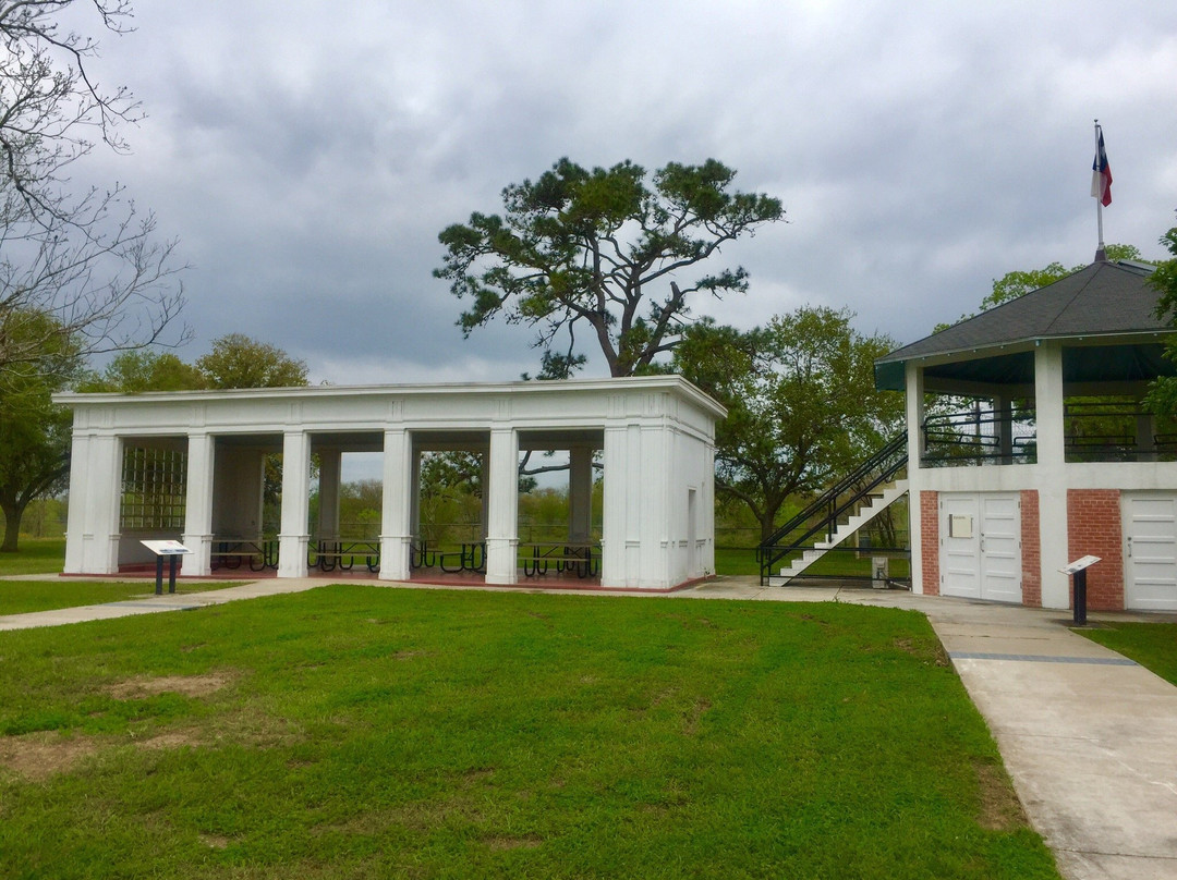 Fannin Memorial Monument景点图片