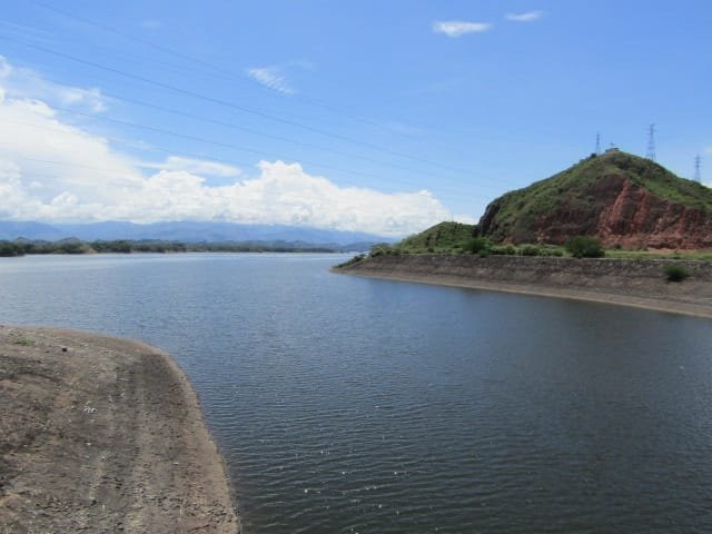 Dam of Betania景点图片