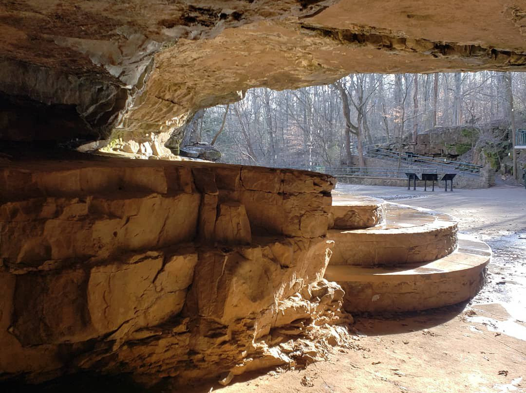 Dunbar Cave-克拉克斯维尔必去景点