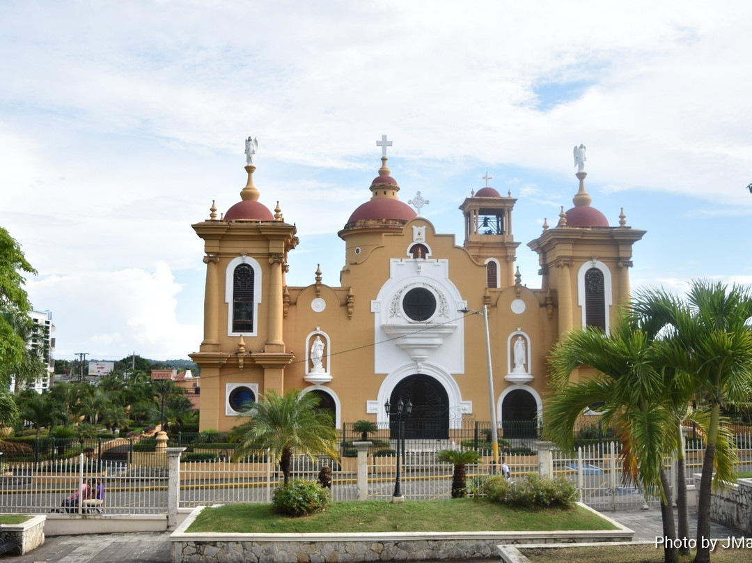 Nuestra Senora de la Consolacion-San Cristobal必去景点