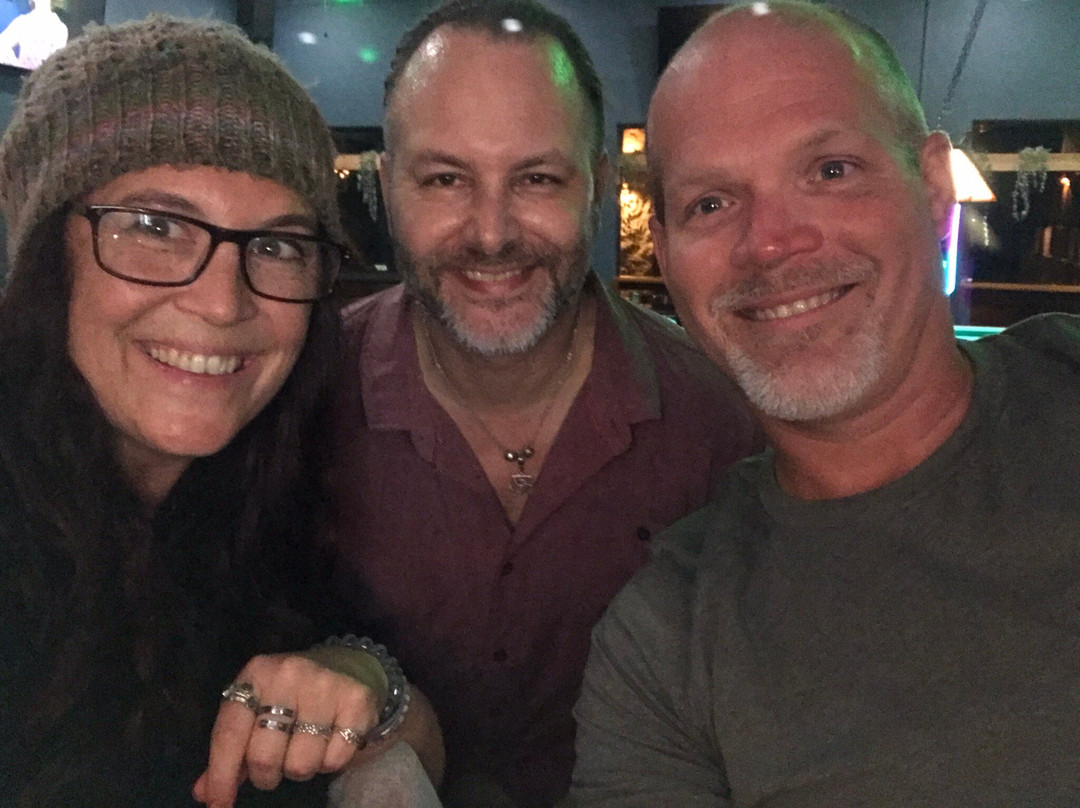 Savage's Hill Country Bar