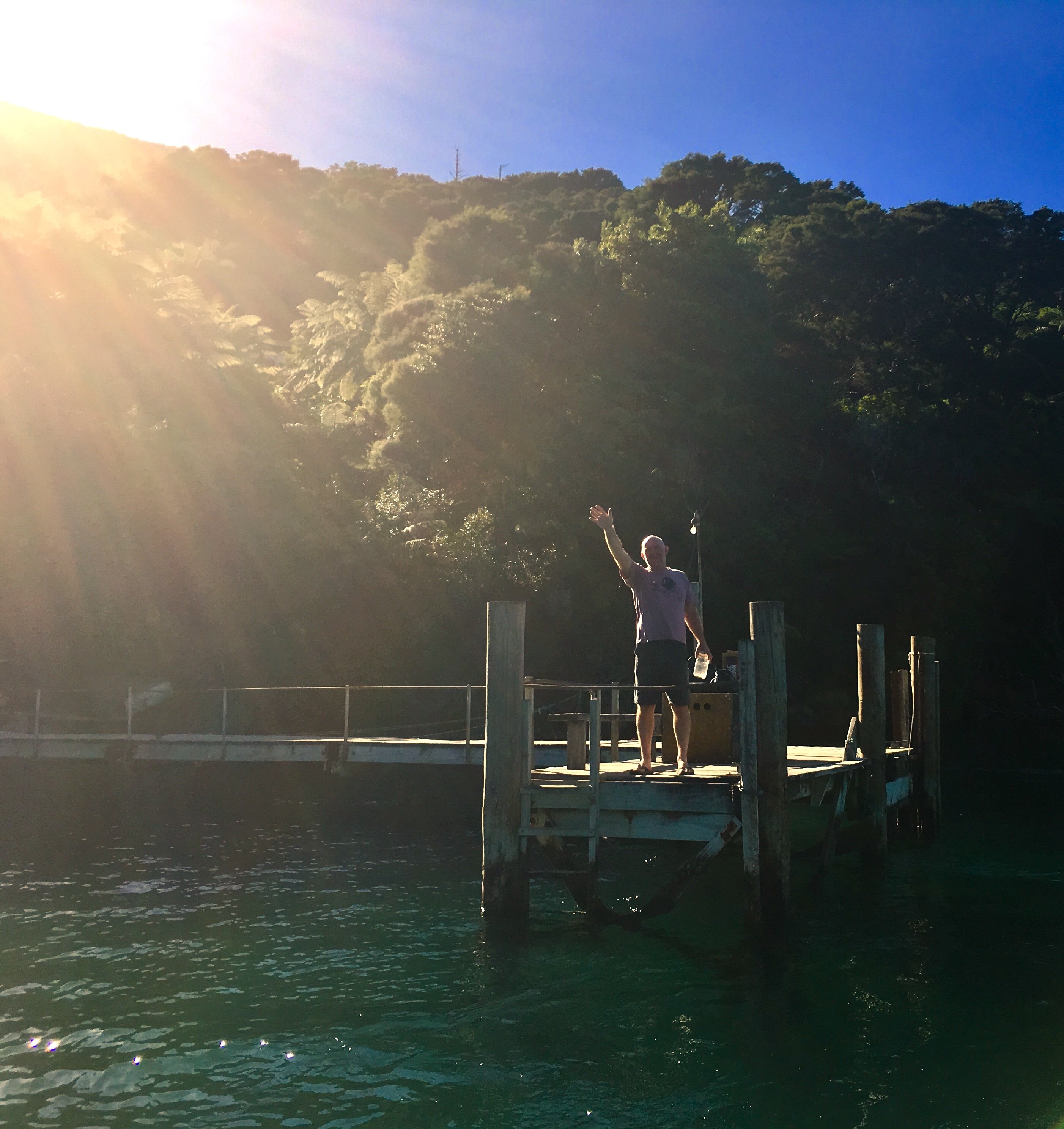 The Bluewater Lodge-官方