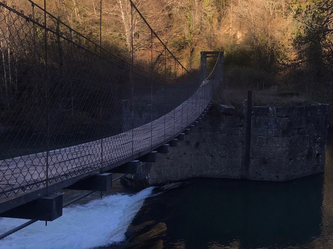 Jaurrieta旅游景点-Aribeko Zubi Eserkia / Puente Colgante de Aribe