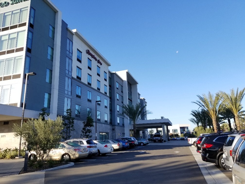 Hampton Inn Long Beach Airport-浴室