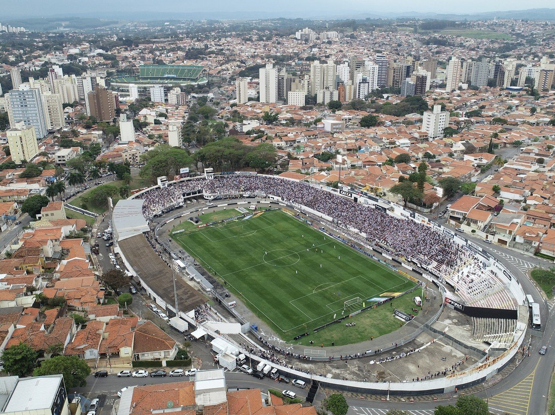 Moises Lucarelli stadium景点图片