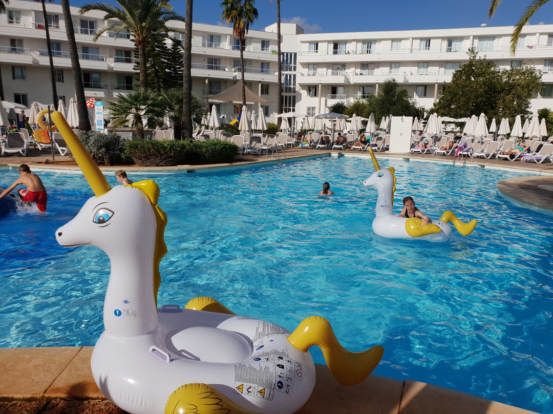 Protur Vista Badia Aparthotel主图