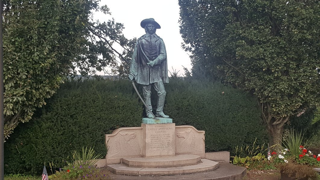 Custer Memorial-New Rumley必去景点