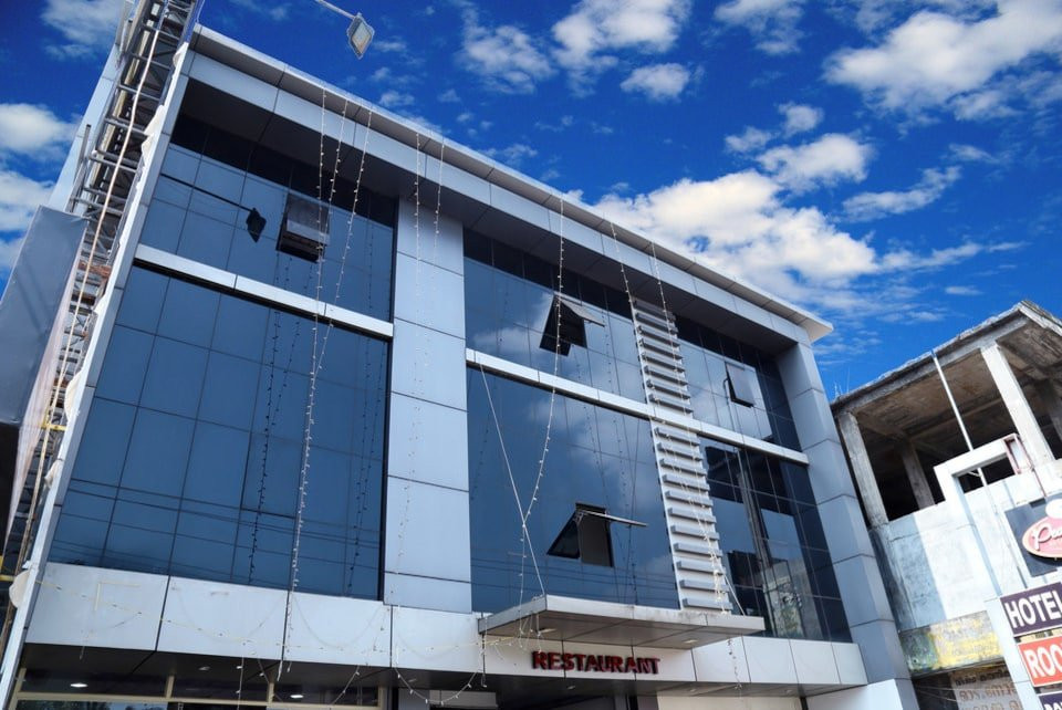 Hotel O Pearl View Residency