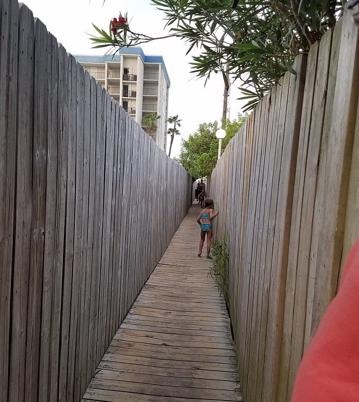 Ramada by Wyndham & Suites South Padre Island主图