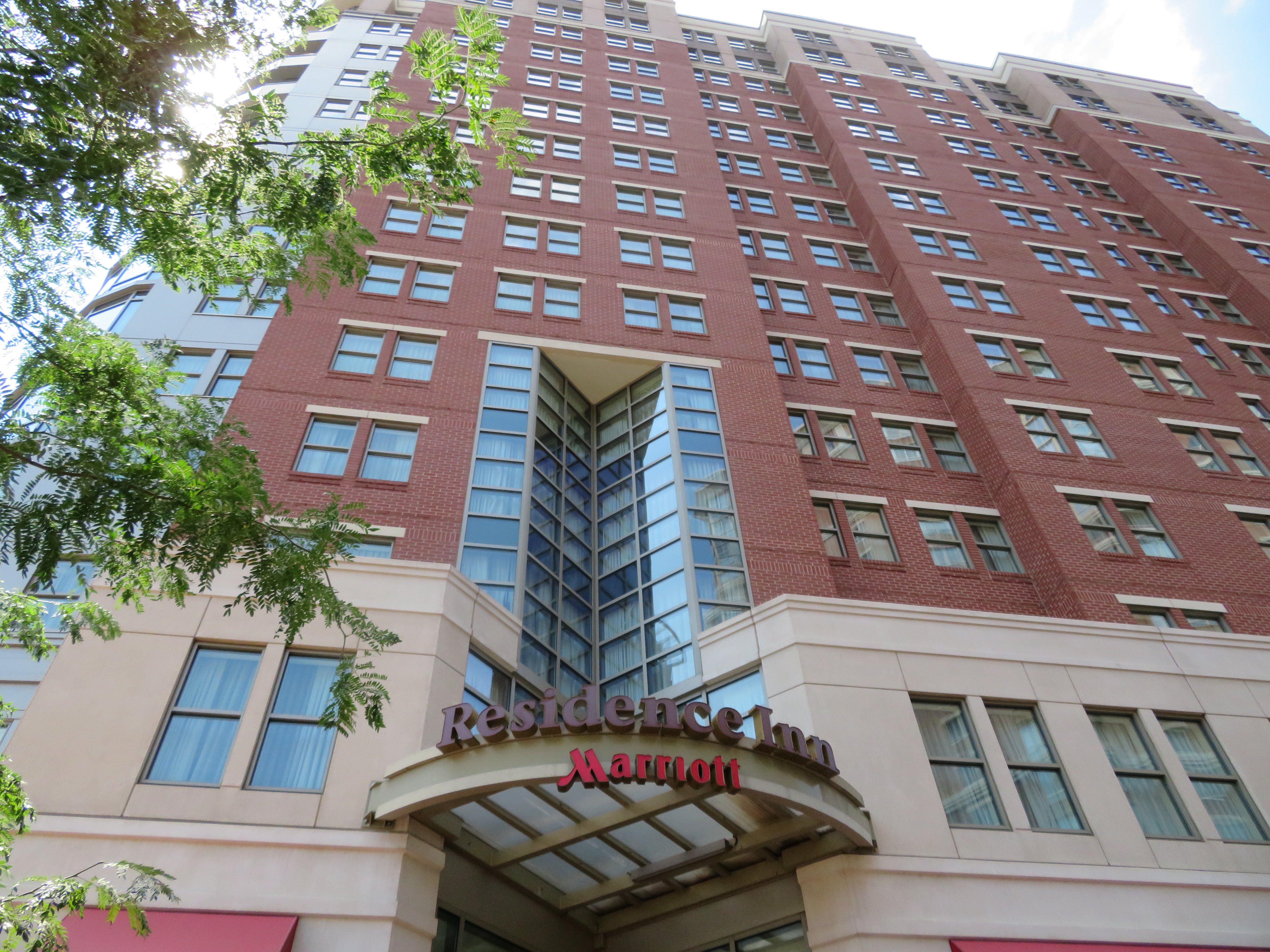 Residence Inn by Marriott Alexandria Old Town South at Carlyle-浴室