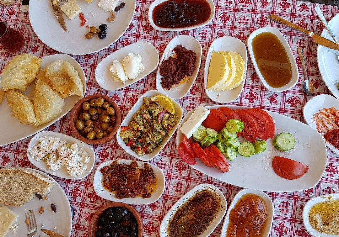 Kozbeyli Badem Kahvalti ve Gozleme Evi