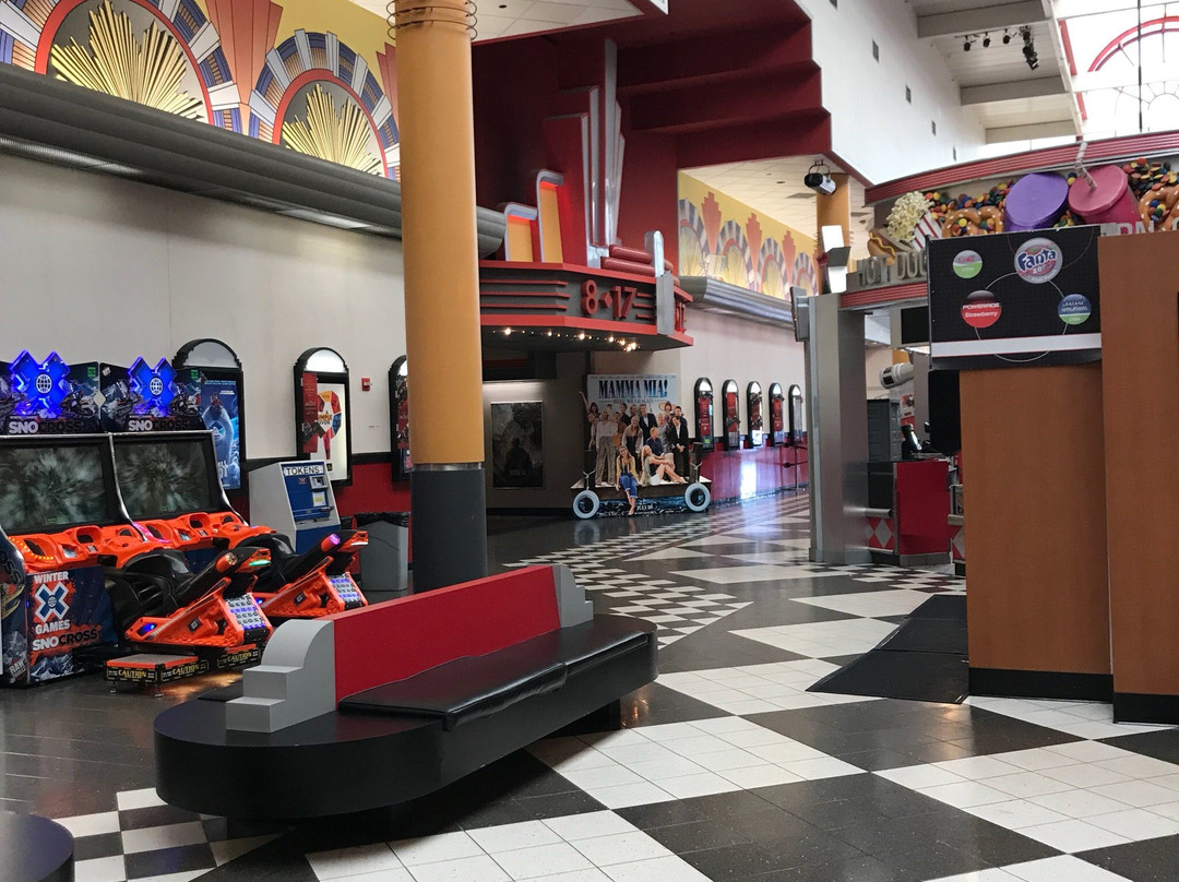 AMC Loews Stony Brook 17-Stony Brook必去景点