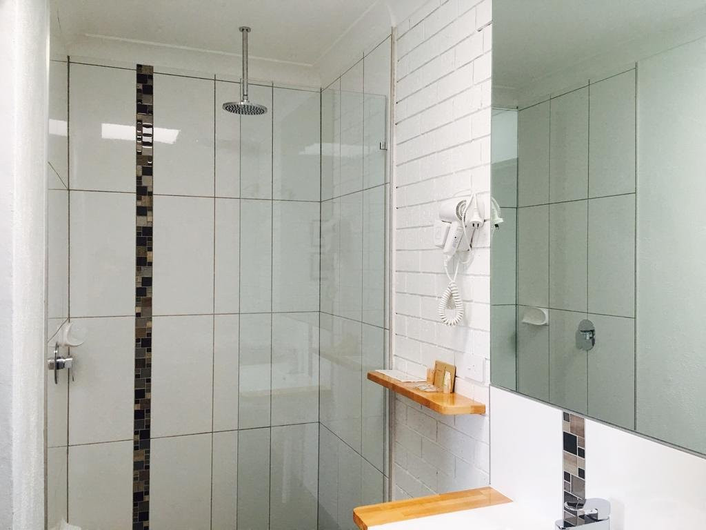 Gin Gin Village Motor Inn Motel主图