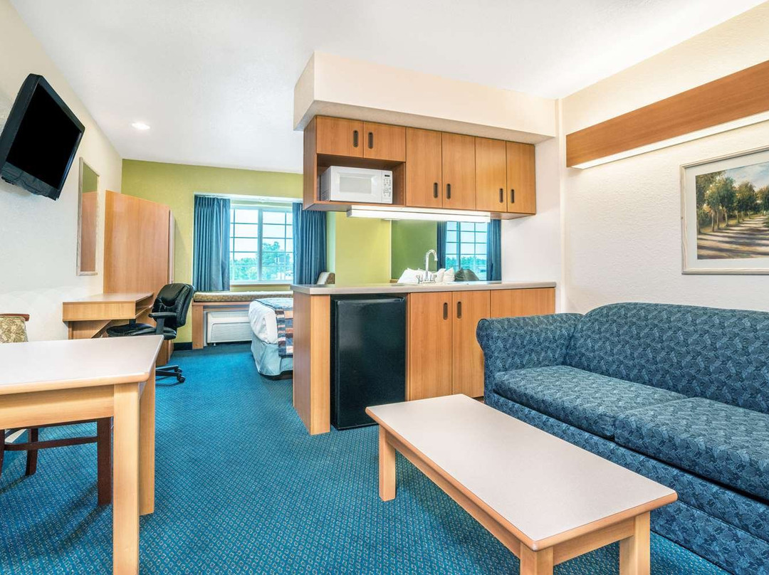 Microtel Inn & Suites by Wyndham Tomah主图